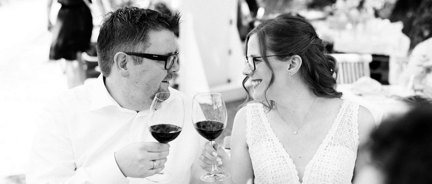 Fiona & Rico – Eine stilvolle Gartenhochzeit für die ganze Familie