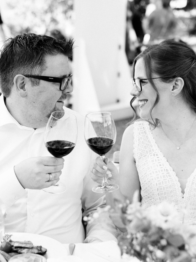 Fiona & Rico – Eine stilvolle Gartenhochzeit für die ganze Familie
